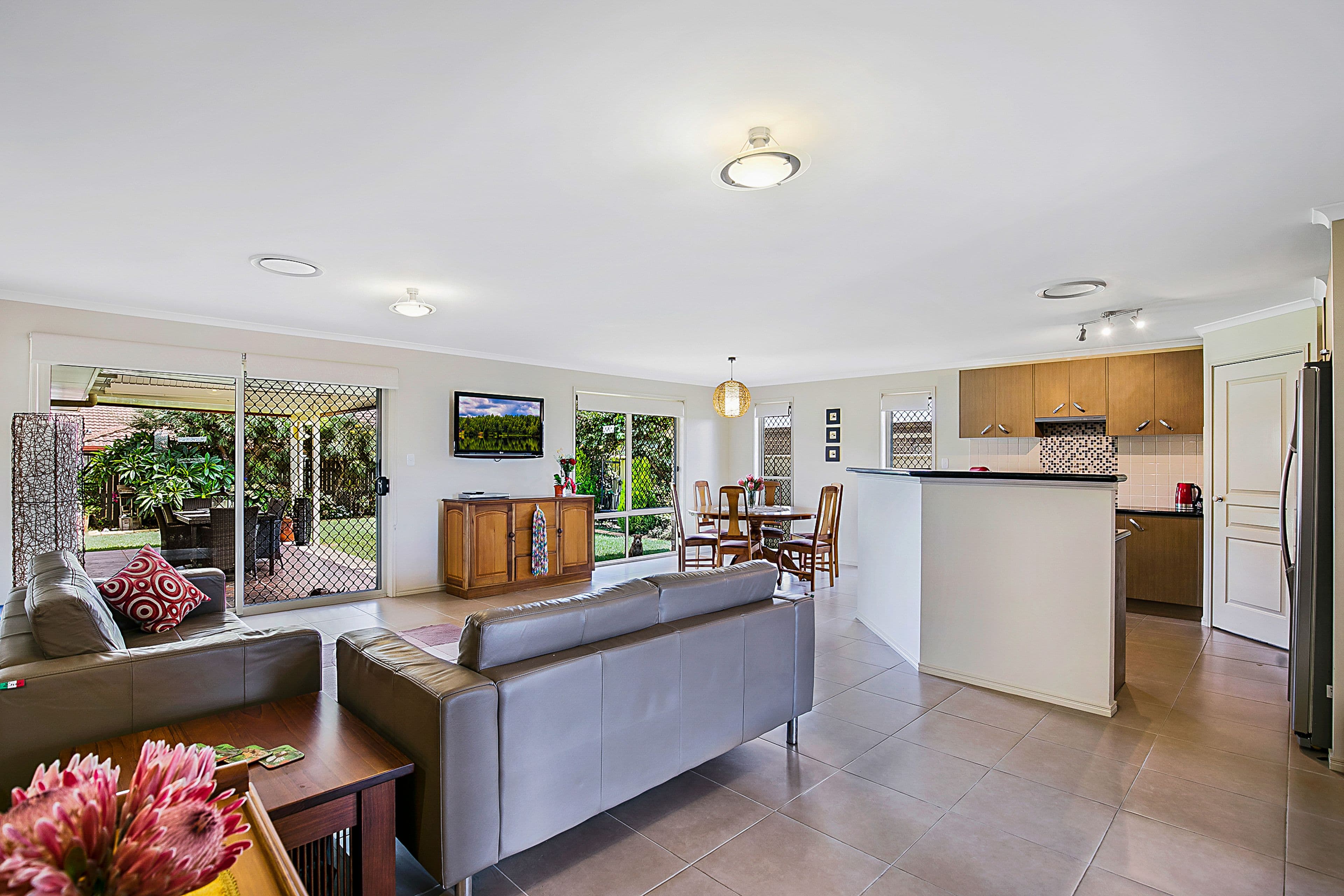 5 Fallon Drive, Middle Ridge QLD 4350, Middle Ridge - Thumbnail 3
