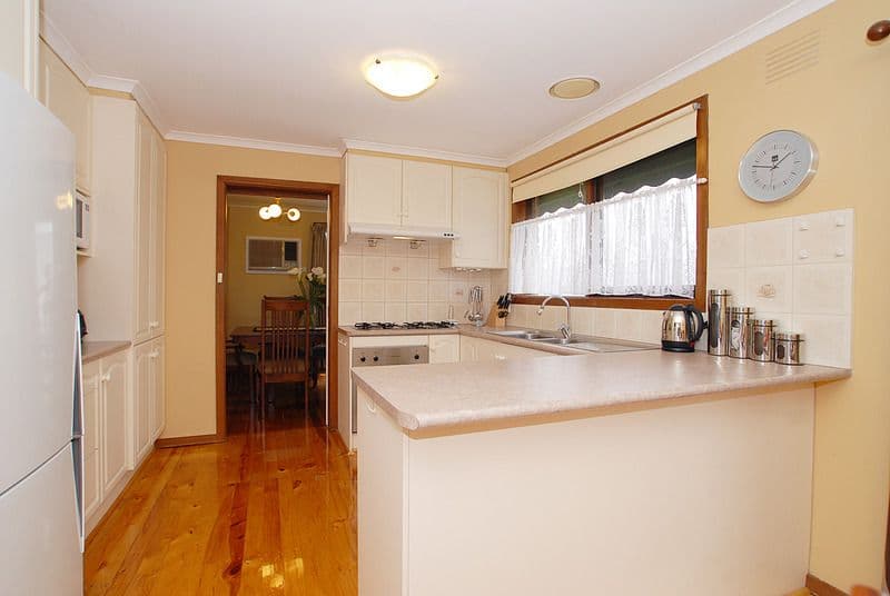 10 Hutchins Avenue, ENDEAVOUR HILLS VIC 3802, Endeavour Hills - Thumbnail 7