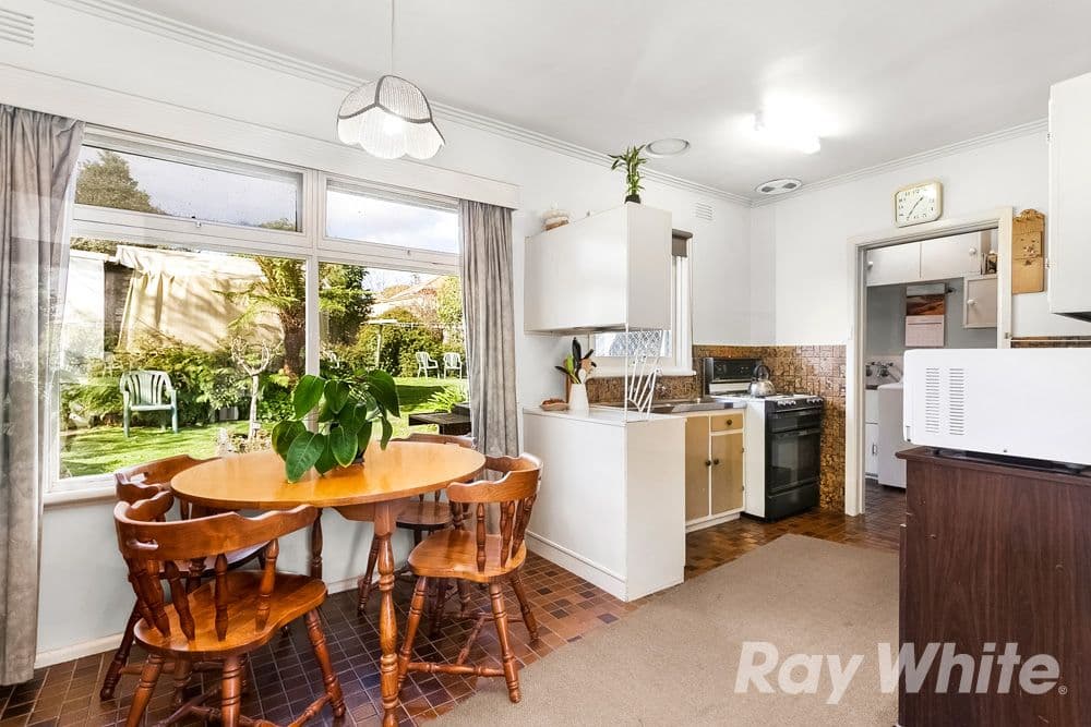 34 Tobias Avenue, Glen Waverley VIC 3150, Glen Waverley - Thumbnail 3