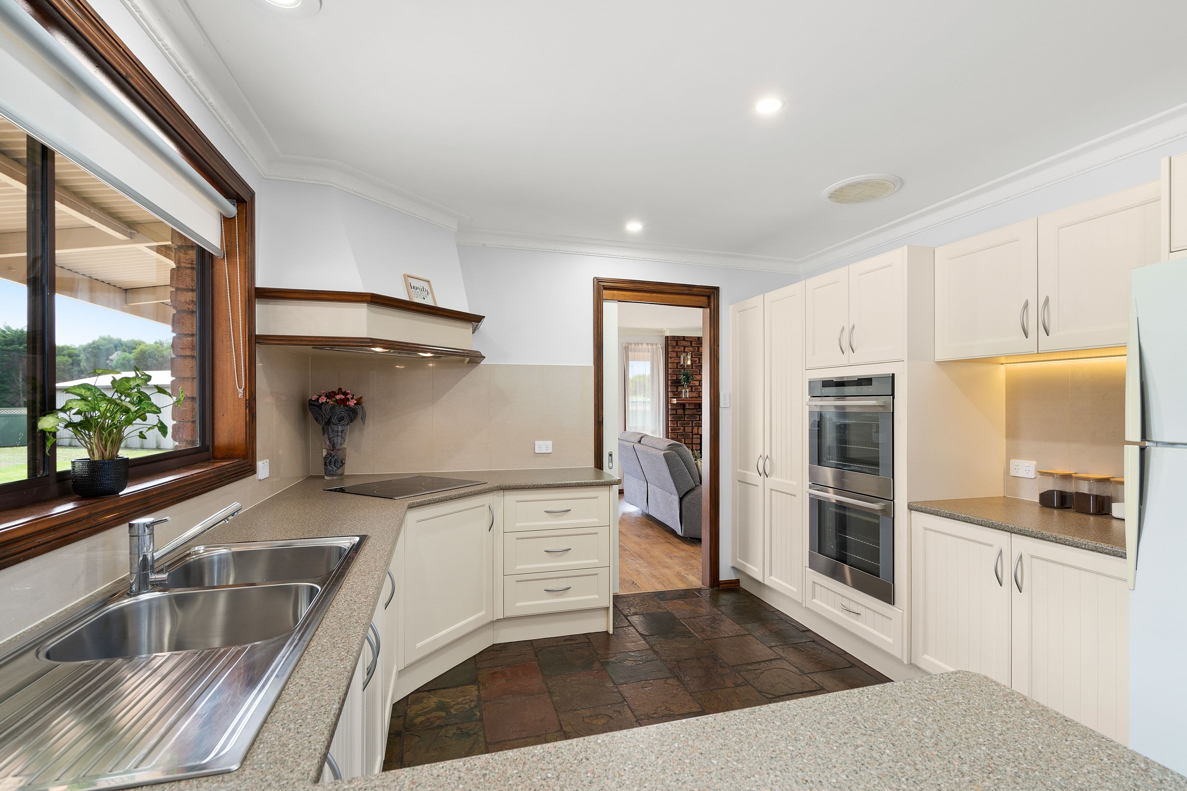 130 Buckingham Street, Lara VIC 3212, Lara - Thumbnail 7