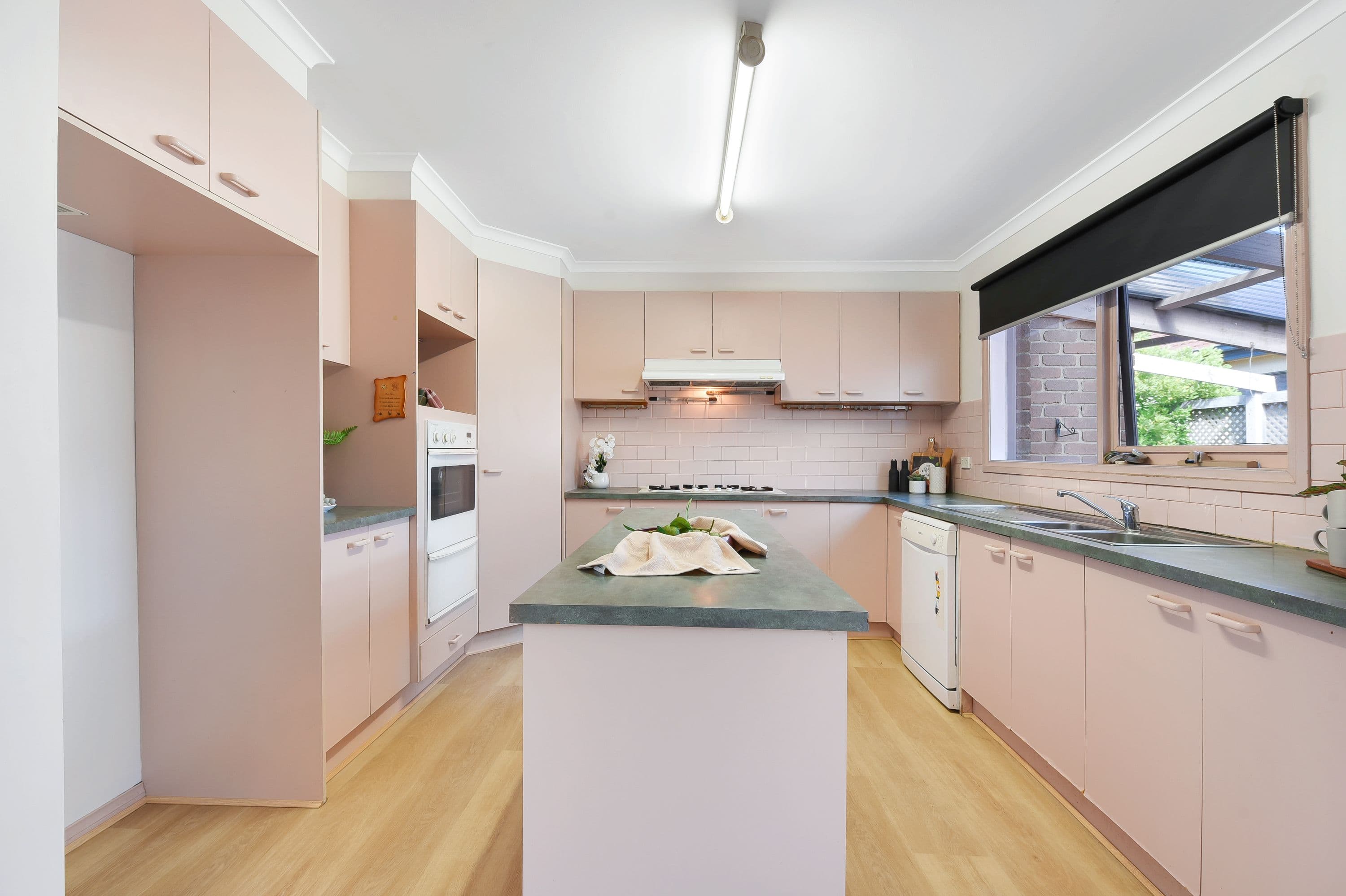 19 Streeton Court, Rowville VIC 3178, Rowville - Thumbnail 7