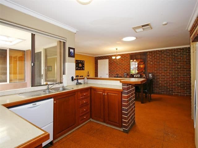 9 Acacia Way, YANGEBUP WA 6164, Yangebup - Thumbnail 2