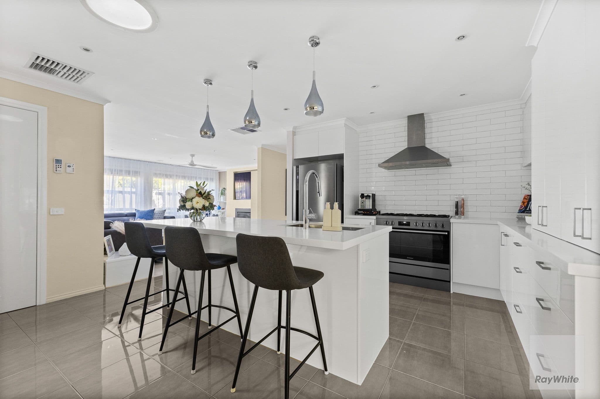14 Velvet Avenue, Bundoora VIC 3083, Bundoora - Thumbnail 7