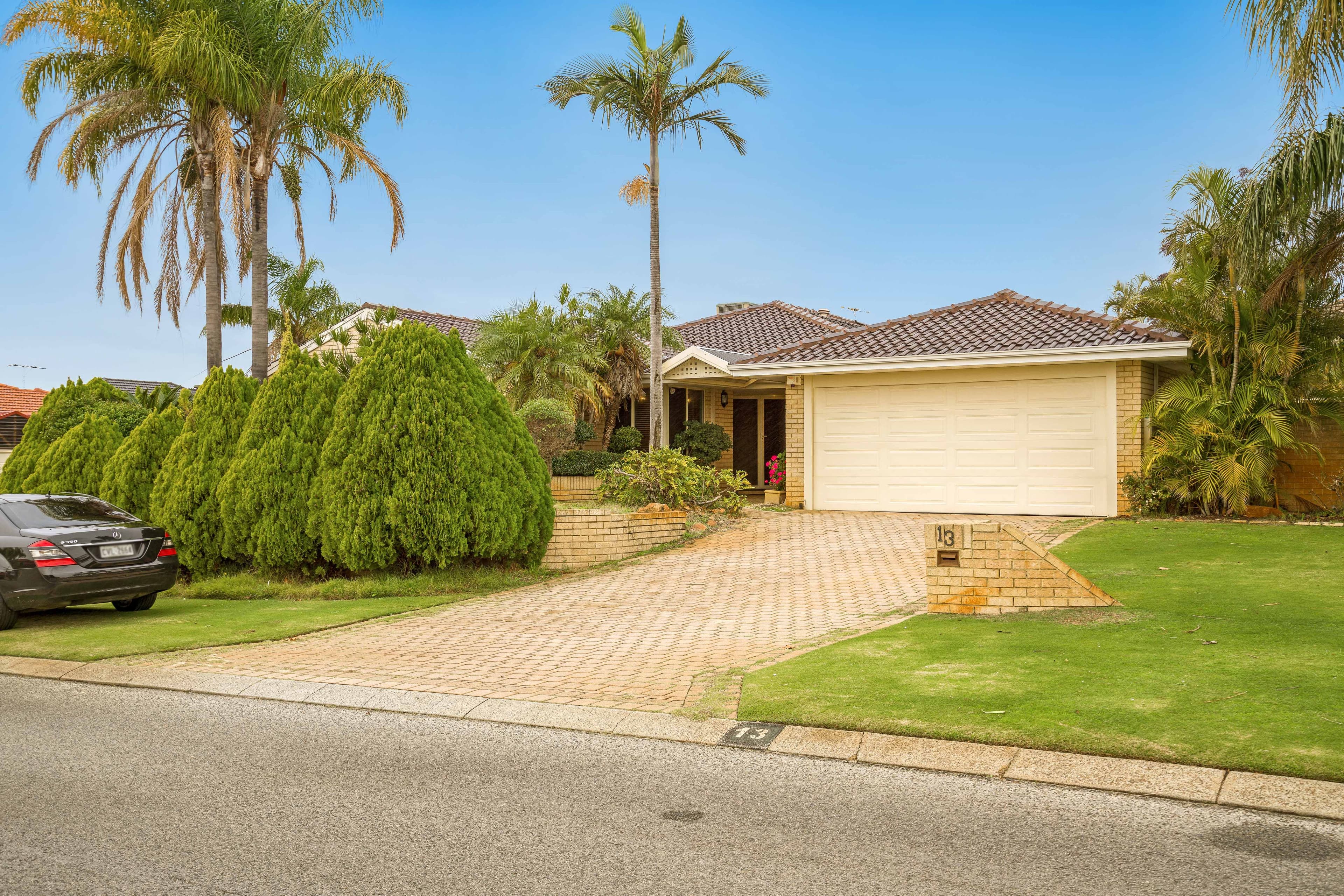 13 Southpointe Crescent, Ballajura WA 6066, Ballajura - Thumbnail 2