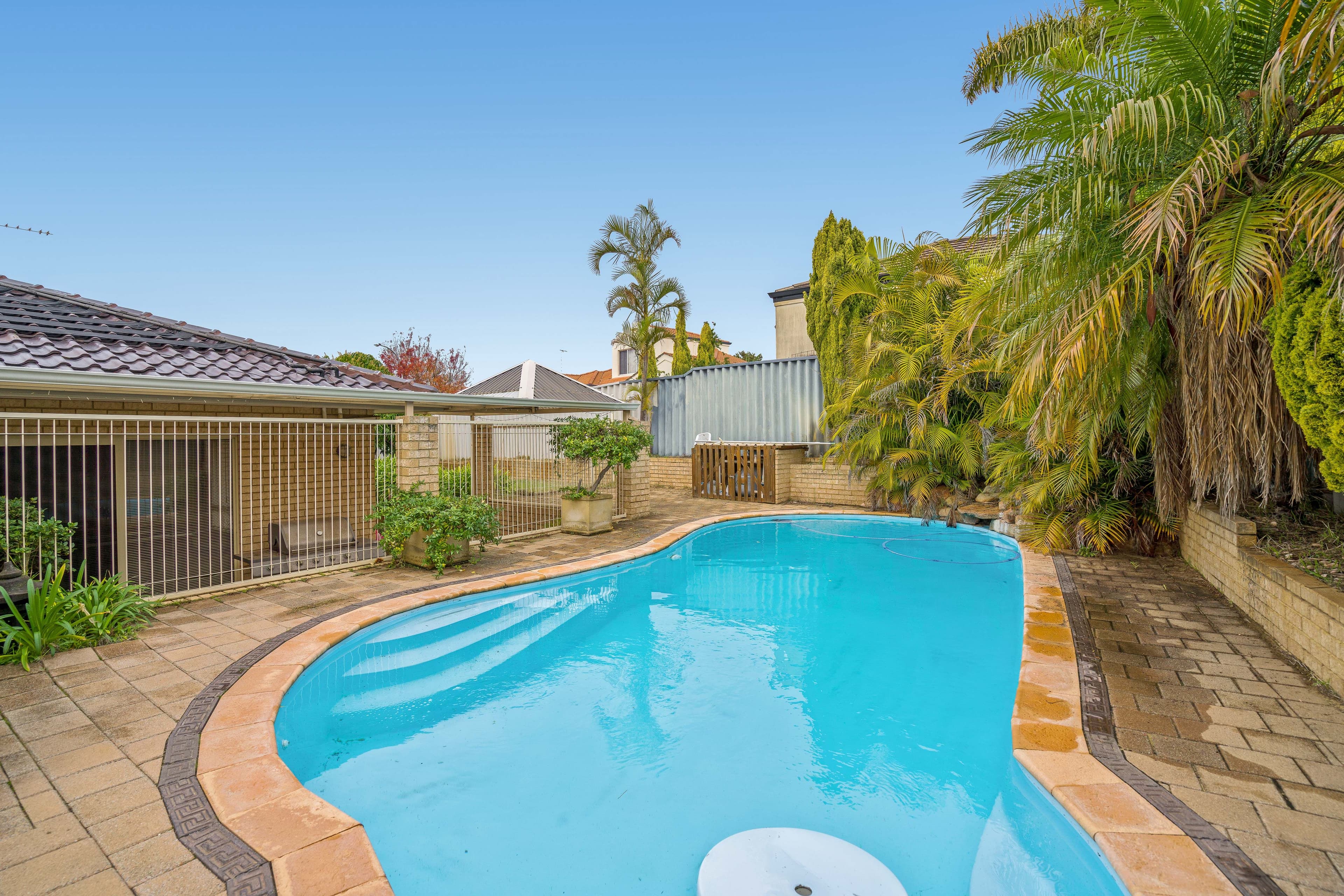 13 Southpointe Crescent, Ballajura WA 6066, Ballajura - Thumbnail 5