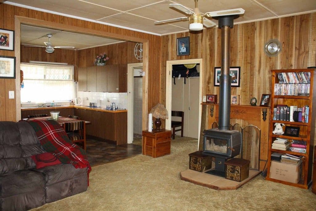 11 Bourke, GLEN INNES NSW 2370, Glen Innes - Thumbnail 2