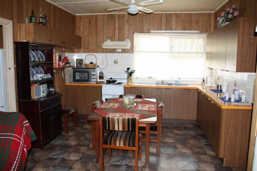 11 Bourke, GLEN INNES NSW 2370, Glen Innes - Thumbnail 4