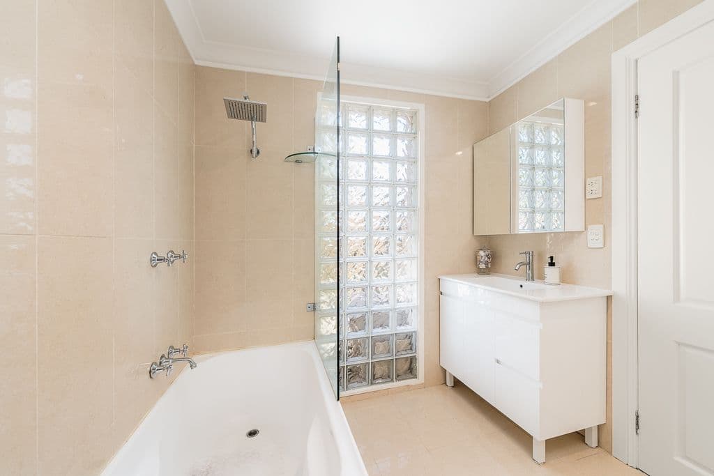 8 Calvert Street, Marrickville - Thumbnail 8