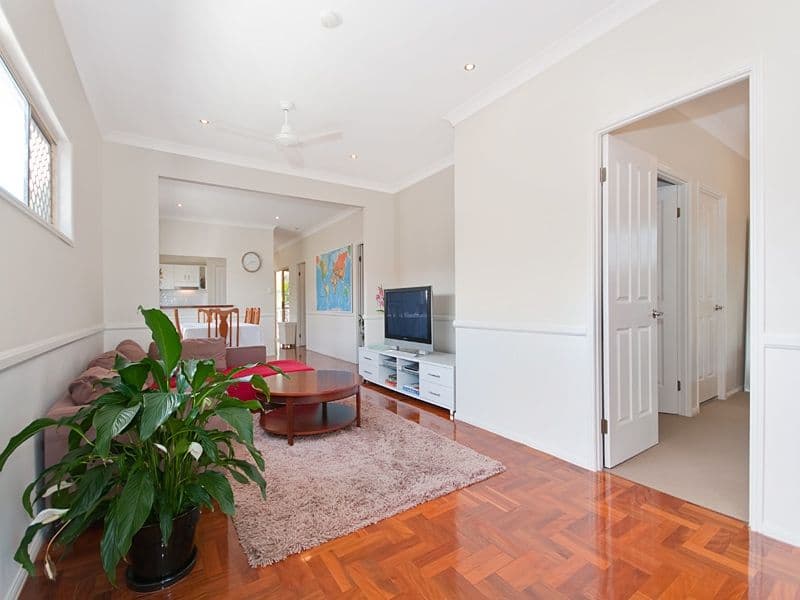 449 Honour Avenue, GRACEVILLE QLD 4075, Graceville - Thumbnail 2