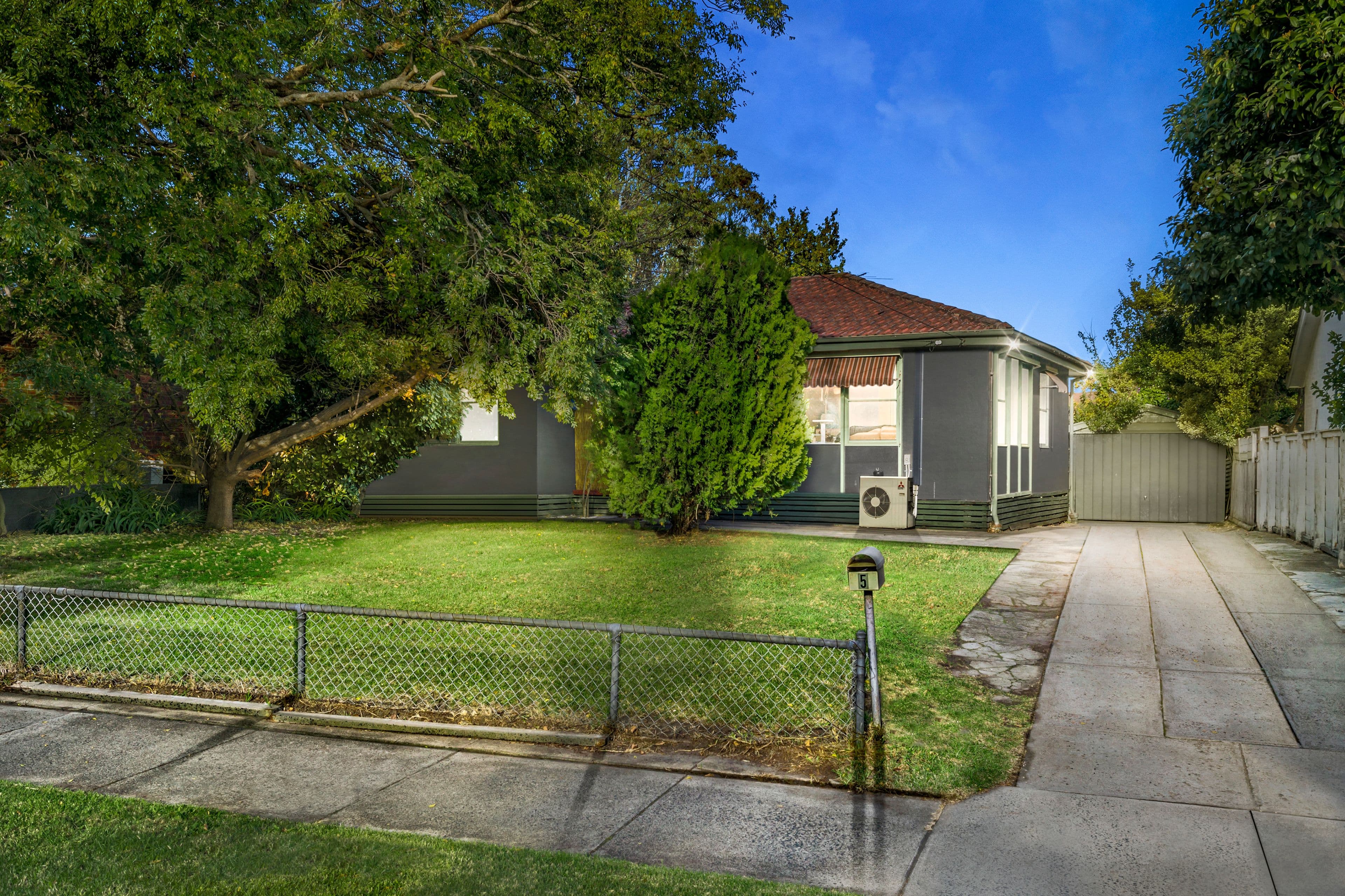5 Laurina Crescent, Frankston North VIC 3200, Frankston North - Image 1