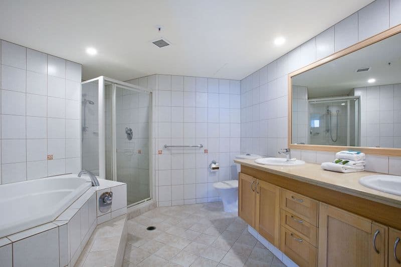 11 'Oceana on Broadbeach' 100 Old Burleigh Road, Broadbeach QLD 4218, Broadbeach - Thumbnail 6