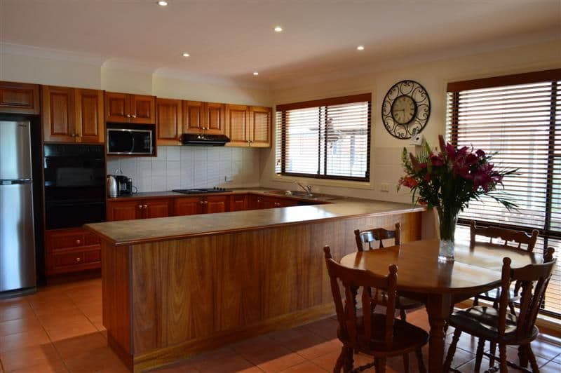 8 Namoi Crescent, DUBBO NSW 2830, Dubbo - Thumbnail 2