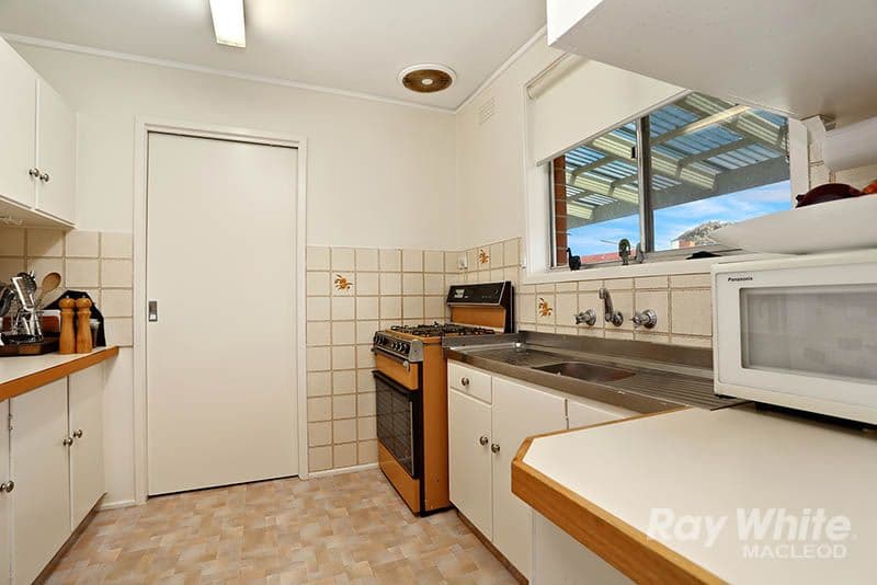 65 Greenwood Drive, BUNDOORA VIC 3083, Bundoora - Thumbnail 4