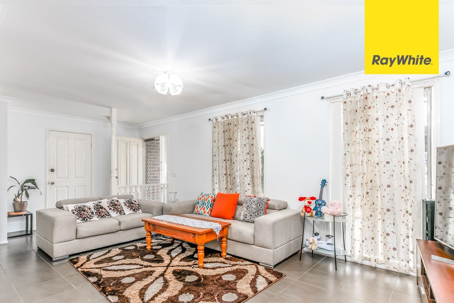 52 Diana Crescent, LOCKRIDGE, WA, Lockridge - Thumbnail 2