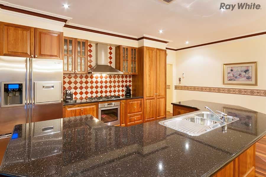 9 Lancelot Court, Hillside VIC 3037, Hillside - Thumbnail 2