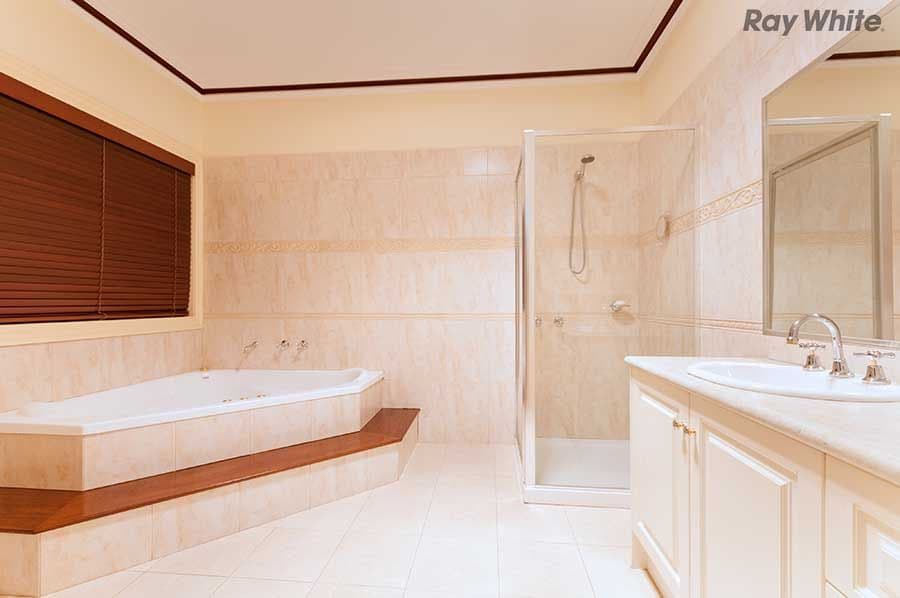 9 Lancelot Court, Hillside VIC 3037, Hillside - Thumbnail 4