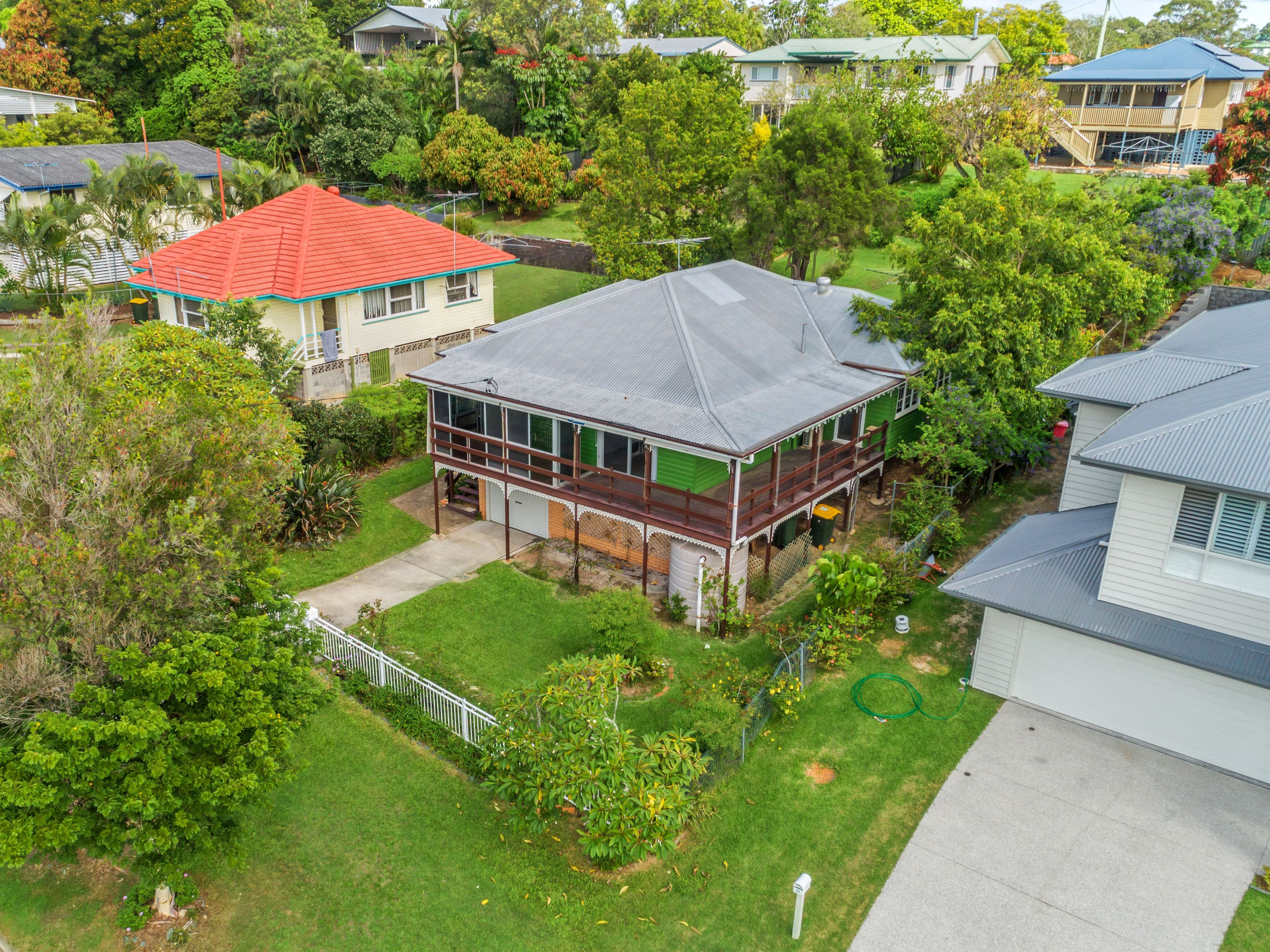20 Jasper Street, Holland Park QLD 4121, Holland Park - Thumbnail 2