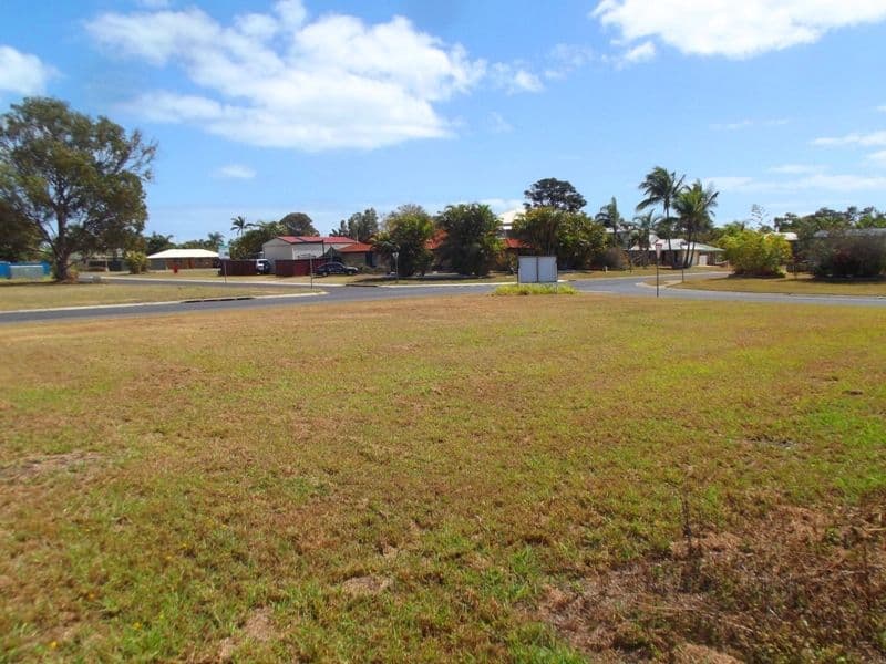 16 Hood Street, Urangan QLD 4655, Urangan - Thumbnail 7