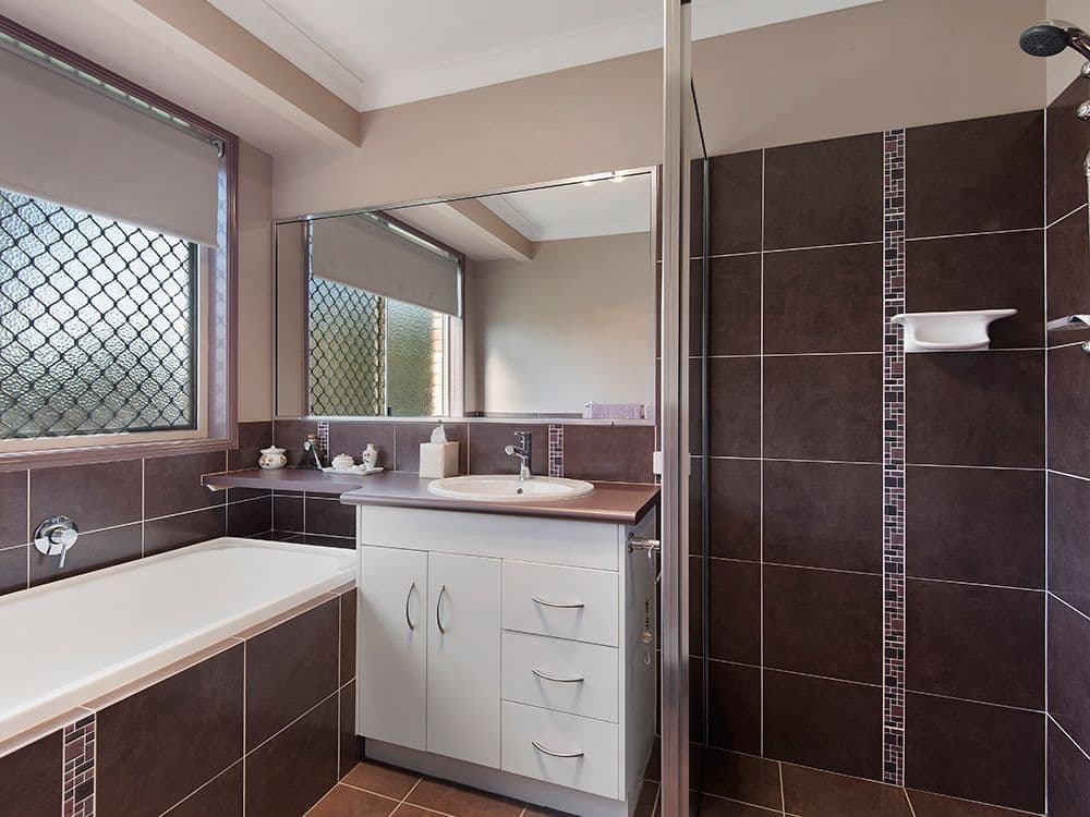 9 Leslie Lane, Hendon QLD 4362, Hendon - Thumbnail 4