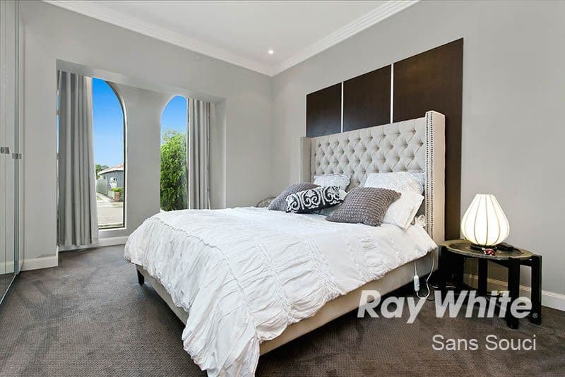 27 Scarborough Street, Monterey NSW 2217, Monterey - Thumbnail 2