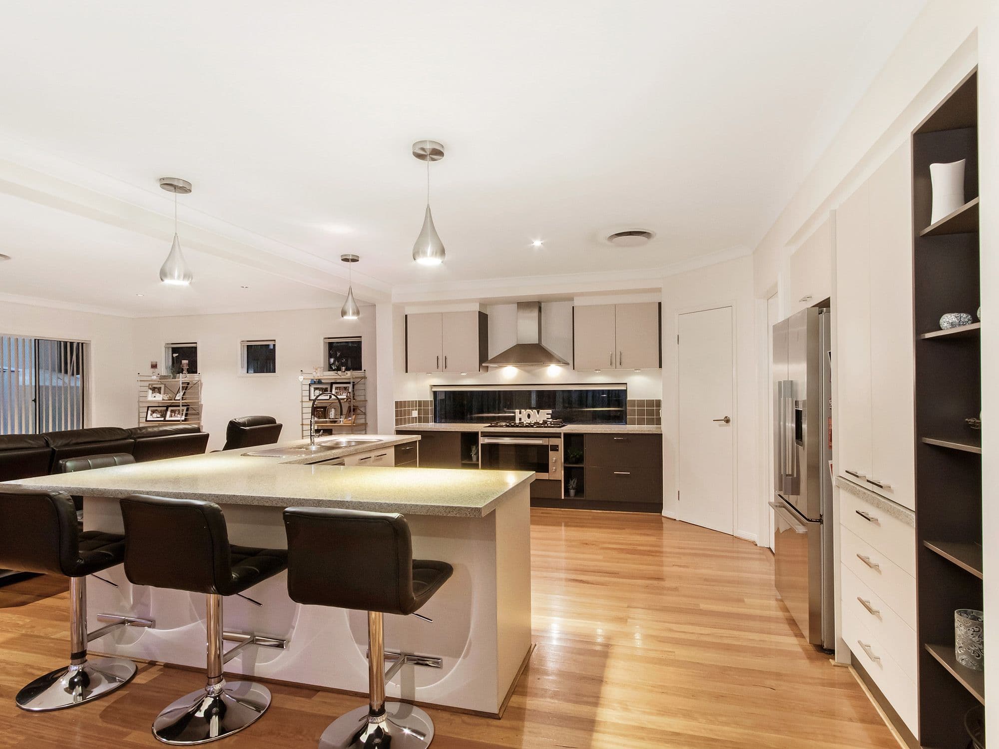 54 Dellwood Circuit, Molendinar QLD 4214, Molendinar - Thumbnail 6