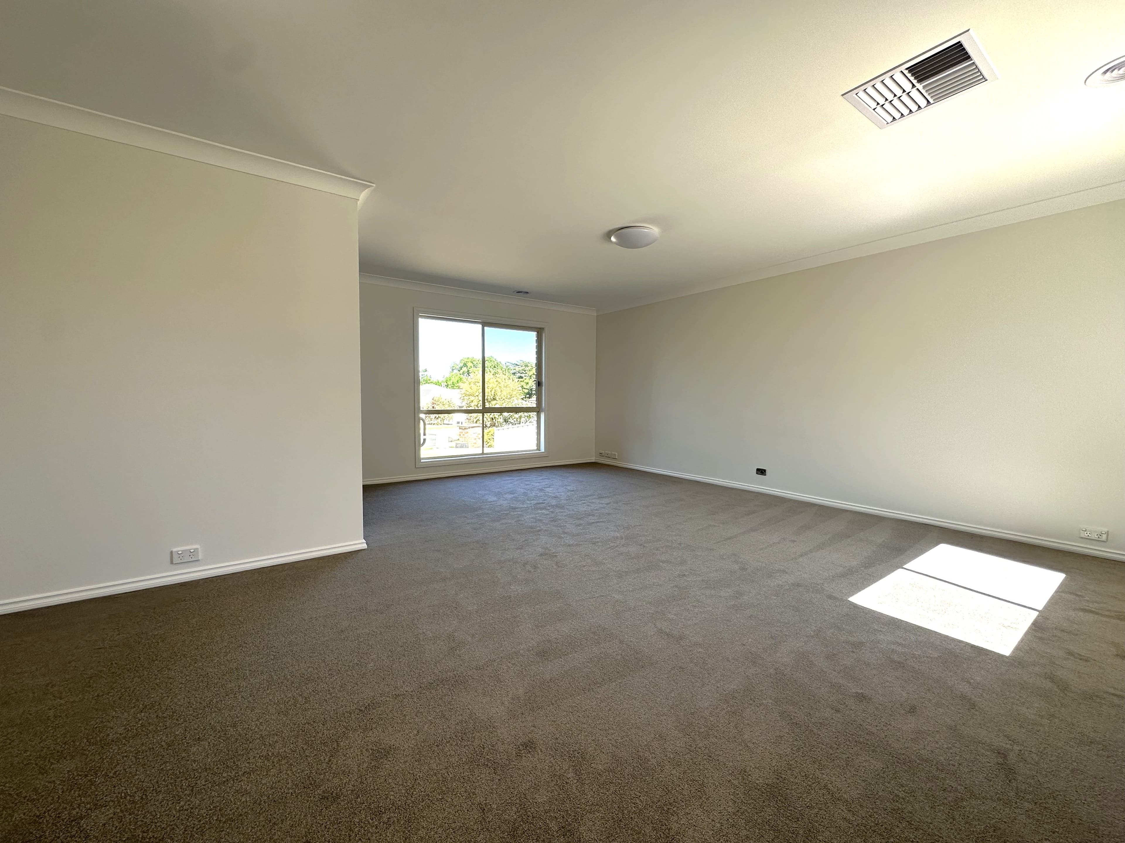 4 Twynam Court, Young NSW 2594, Young - Thumbnail 5