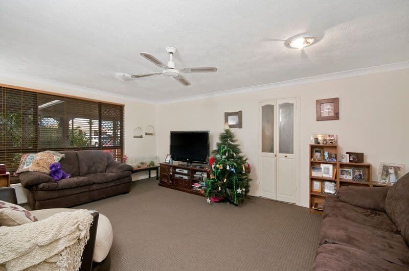 36 Ironbark Street, ELANORA QLD 4221, Elanora - Thumbnail 4
