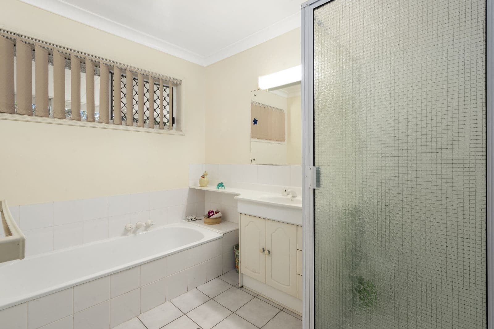 38 Coolbart Court, Morayfield QLD 4506, Morayfield - Thumbnail 7