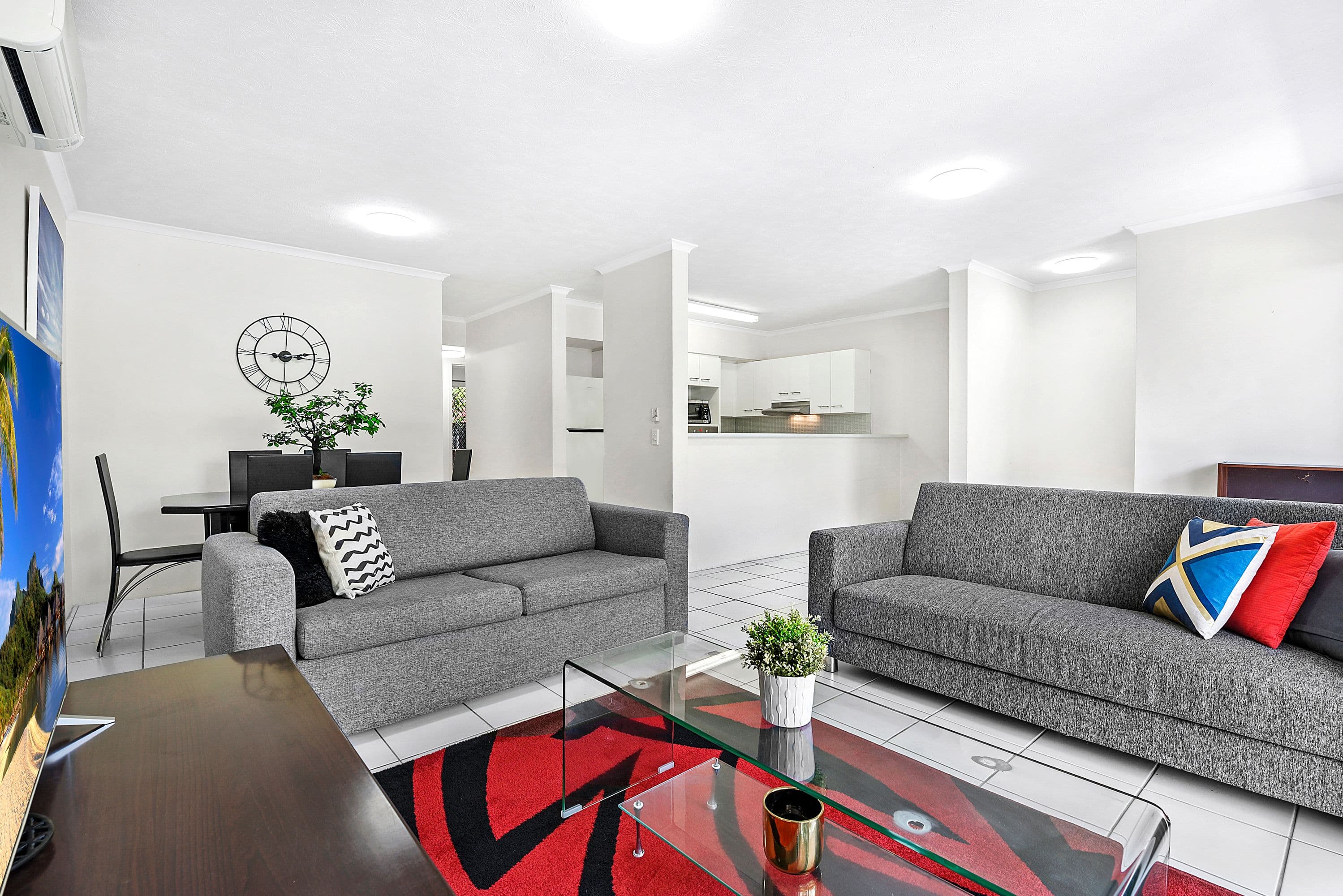 3-7 Eady Avenue, Broadbeach Waters QLD 4218, Broadbeach Waters - Thumbnail 2