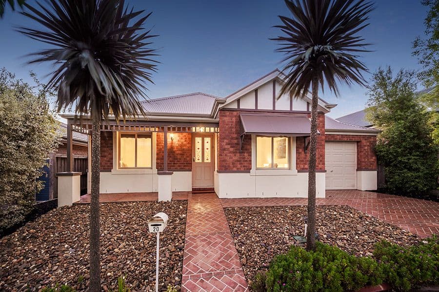 20 Earlston Place, Craigieburn VIC 3064, Craigieburn - Image 1