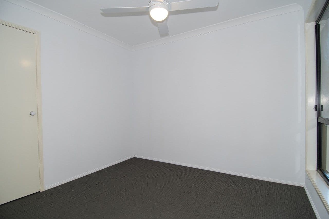 2 Parnham Court, Arundel QLD 4214, Arundel - Thumbnail 5