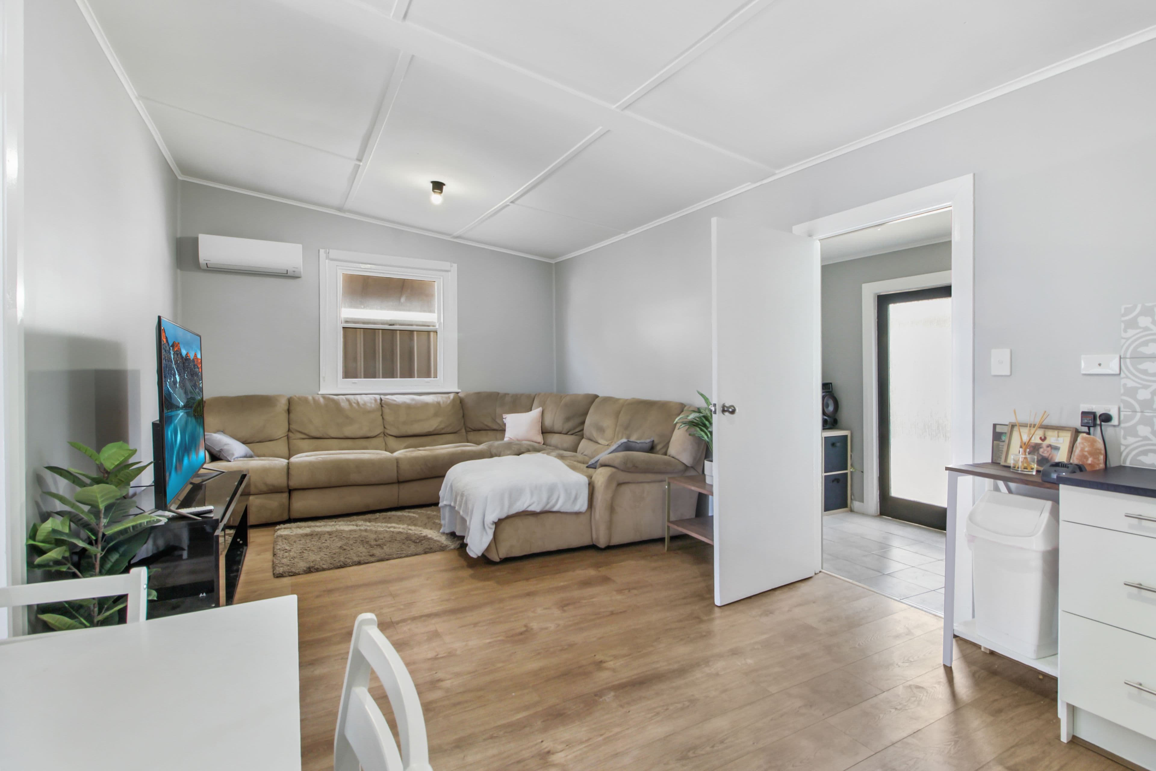 21 Twelfth Street, Renmark SA 5341, Renmark - Thumbnail 2