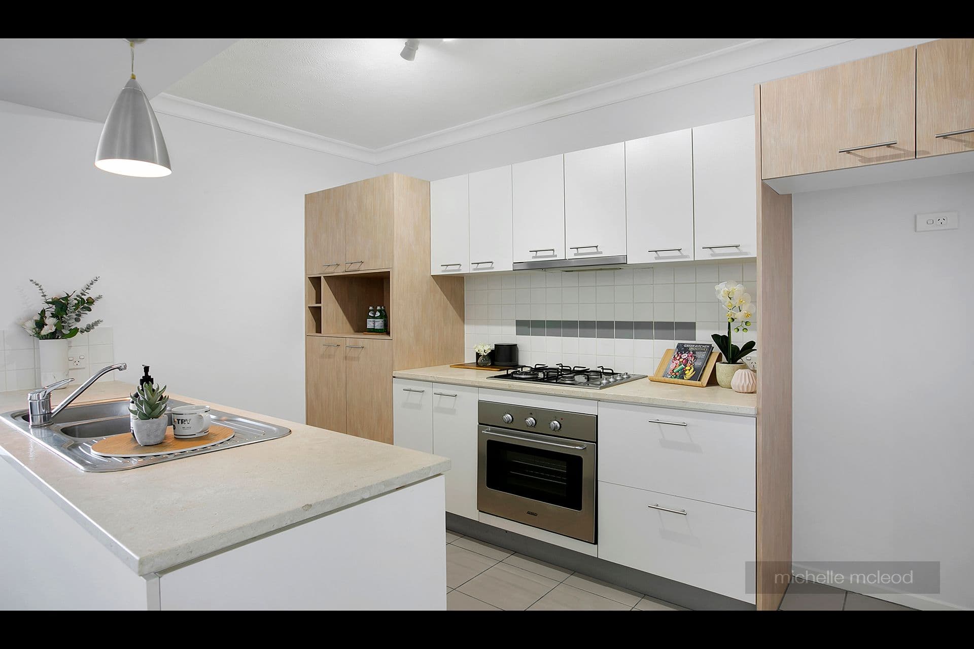 16 Grosvenor Road, Indooroopilly QLD 4068, Indooroopilly - Thumbnail 5