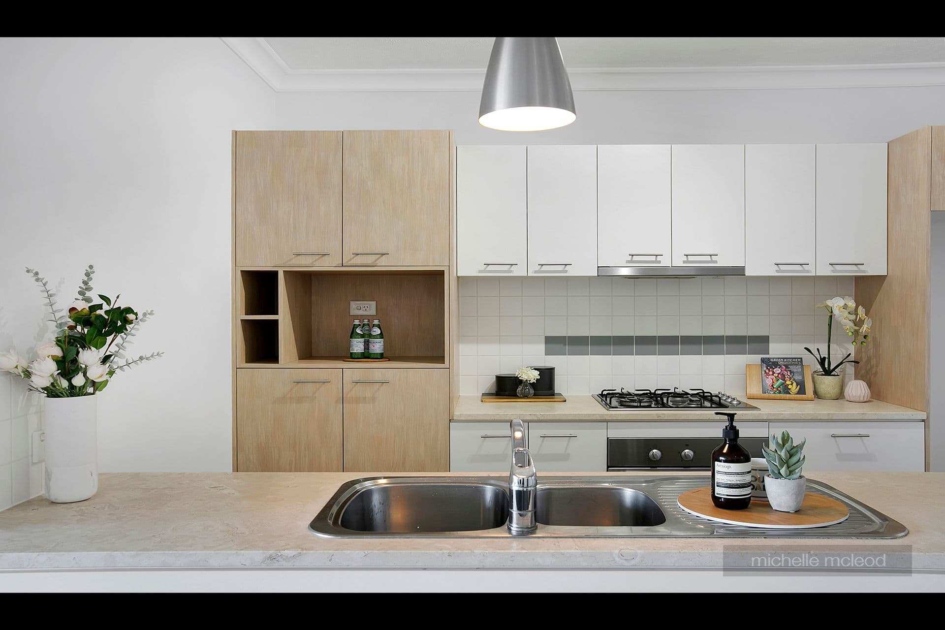 16 Grosvenor Road, Indooroopilly QLD 4068, Indooroopilly - Thumbnail 6