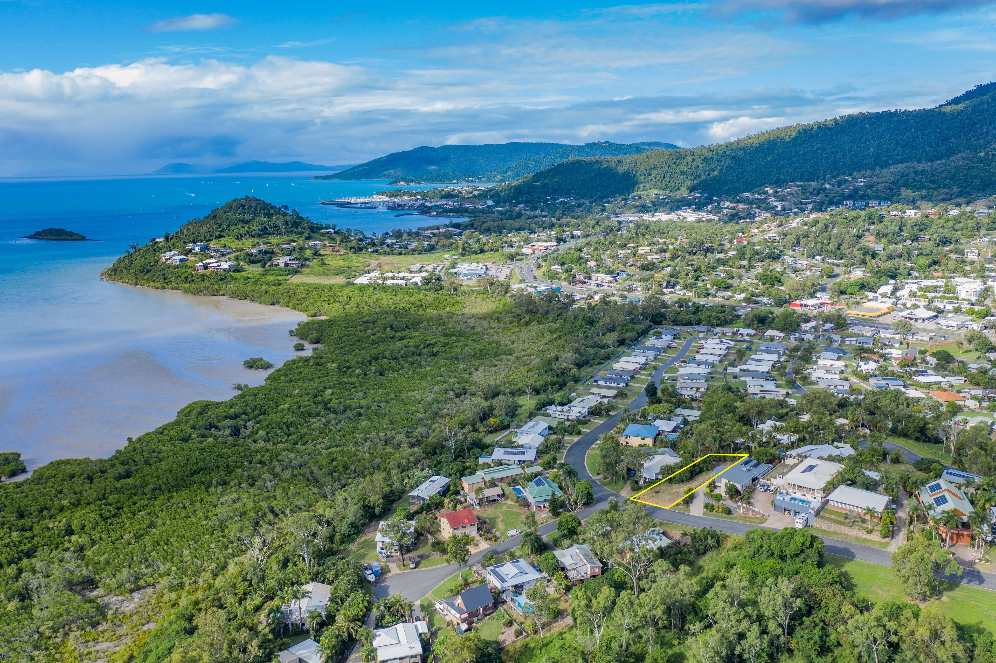 34 Macarthur Drive, Cannonvale QLD 4802, Cannonvale - Thumbnail 2