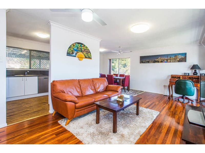 26 Mungala Street, ROCHEDALE SOUTH QLD 4123, Rochedale South - Thumbnail 2