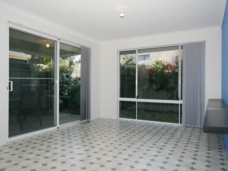 6 Barcroft Court, ATWELL WA 6164, Atwell - Thumbnail 2