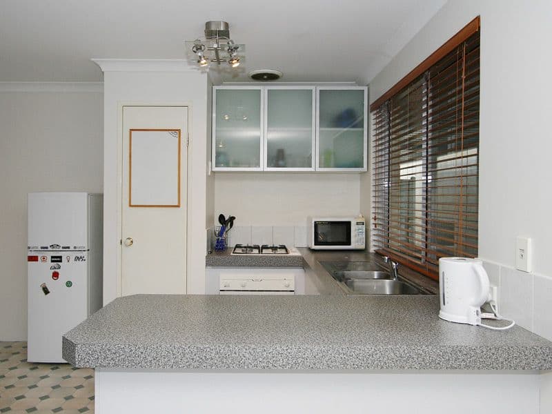 6 Barcroft Court, ATWELL WA 6164, Atwell - Thumbnail 3