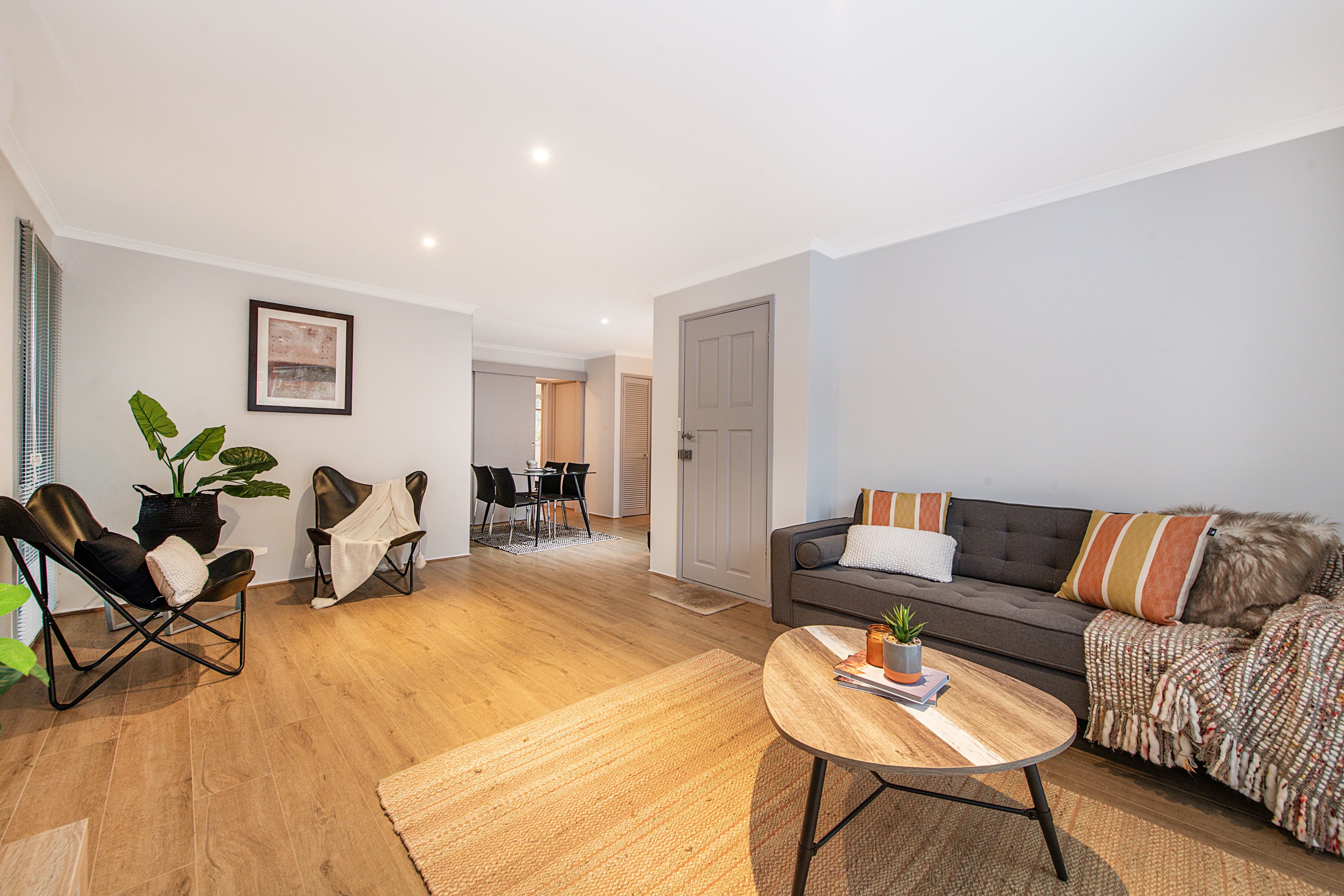 10 Warrenwood Close, Ferntree Gully VIC 3156, Ferntree Gully - Thumbnail 2