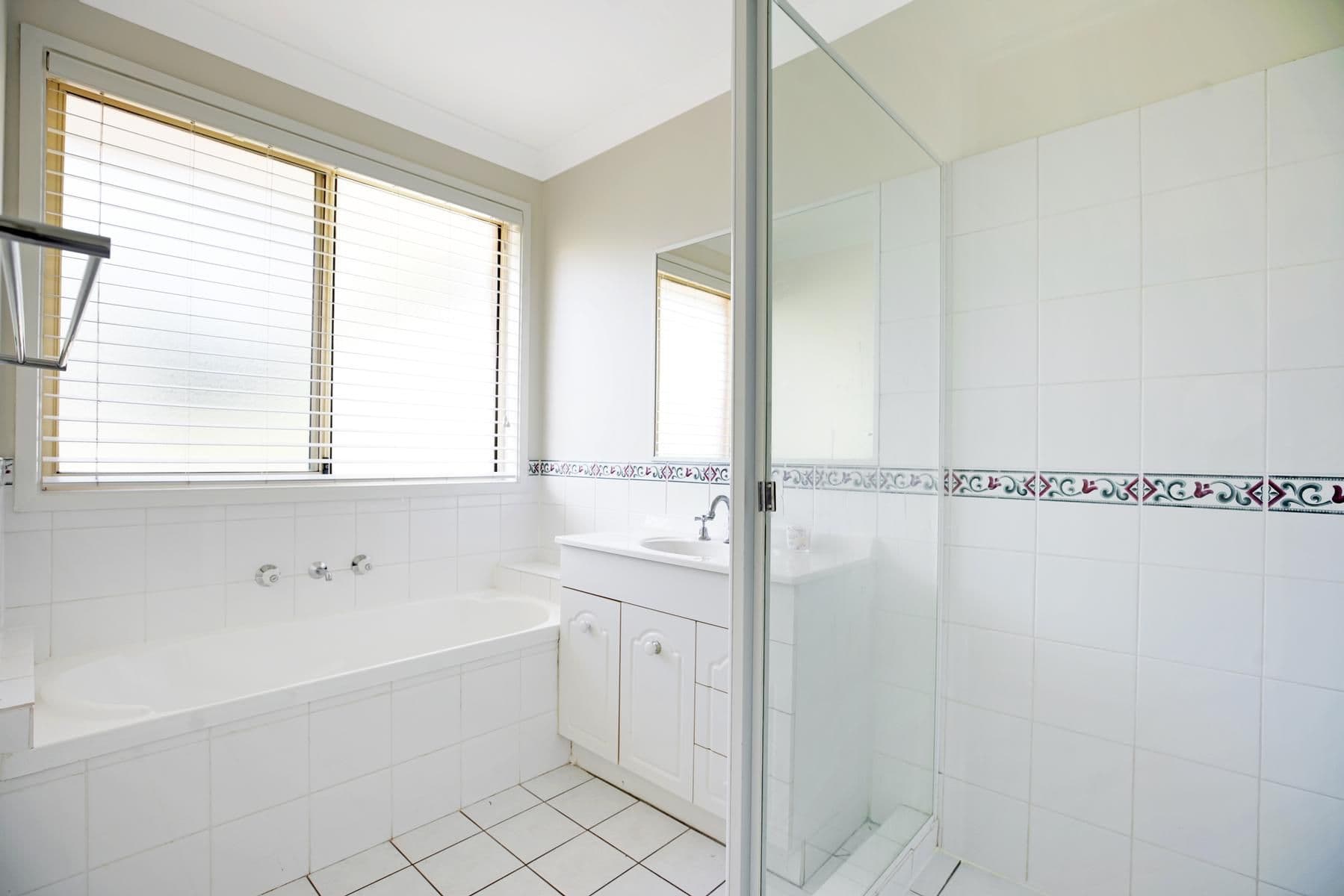 18 Coolabah Crescent, Glenmore Park NSW 2745, Glenmore Park - Thumbnail 8