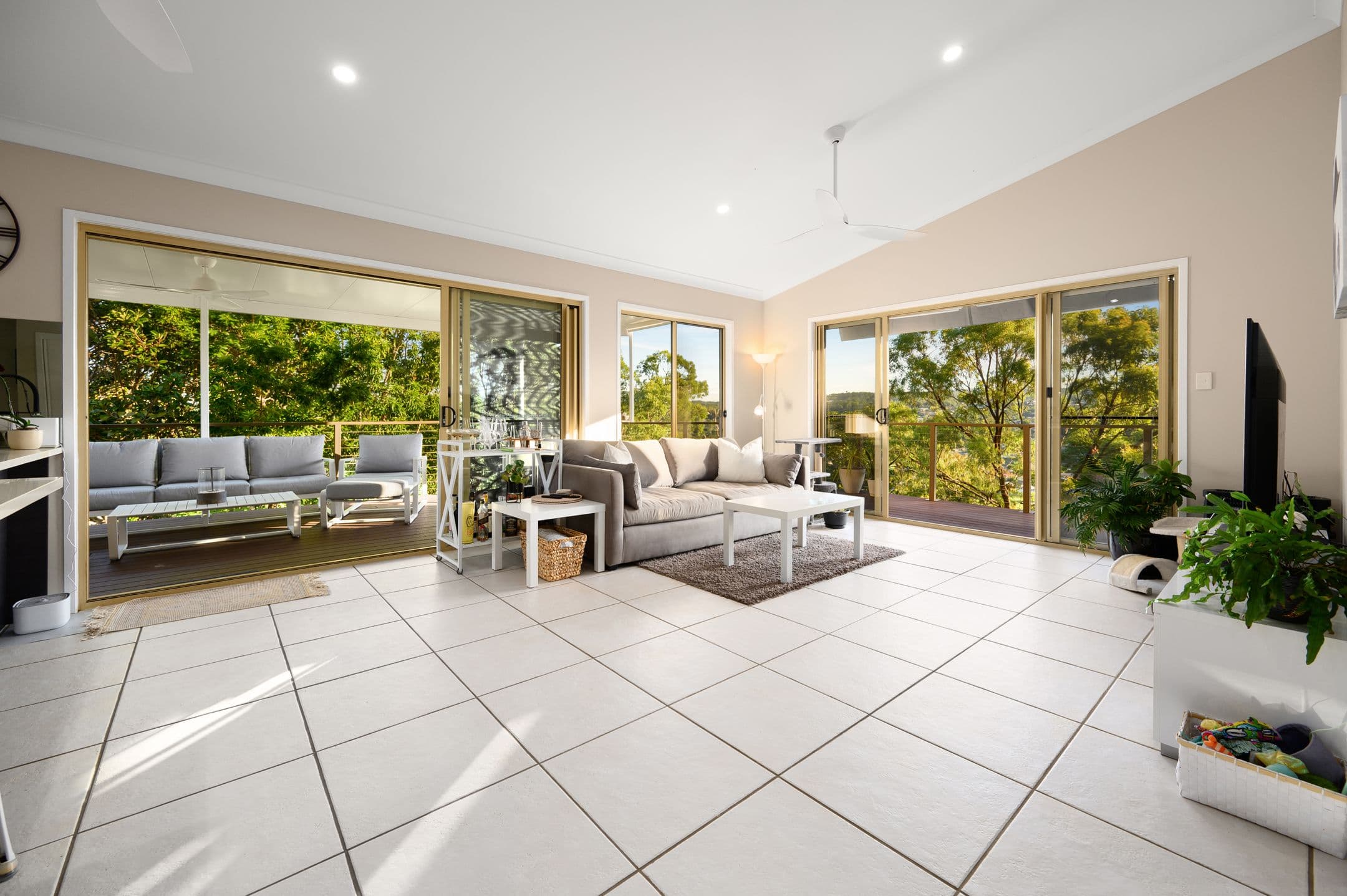 32 Midway Terrace, Pacific Pines QLD 4211, Pacific Pines - Thumbnail 4