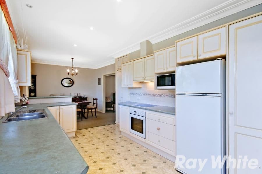 9 Merinda Avenue, BAULKHAM HILLS NSW 2153, Baulkham Hills - Thumbnail 2