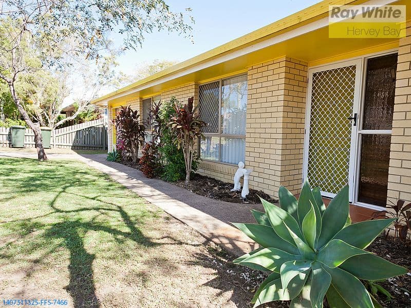 92 Murphy Street, POINT VERNON QLD 4655, Point Vernon - Thumbnail 2