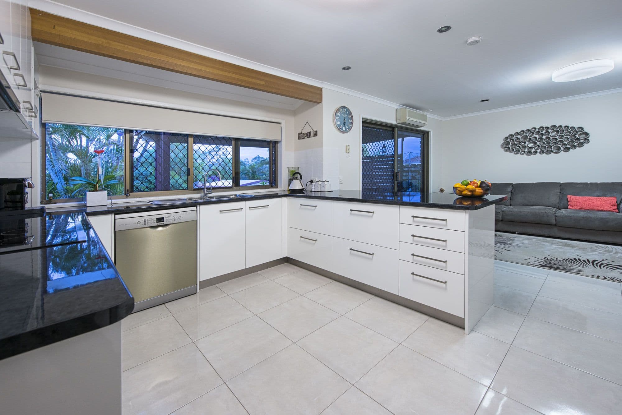 8 Pia Court, Rochedale South QLD 4123, Rochedale South - Thumbnail 4