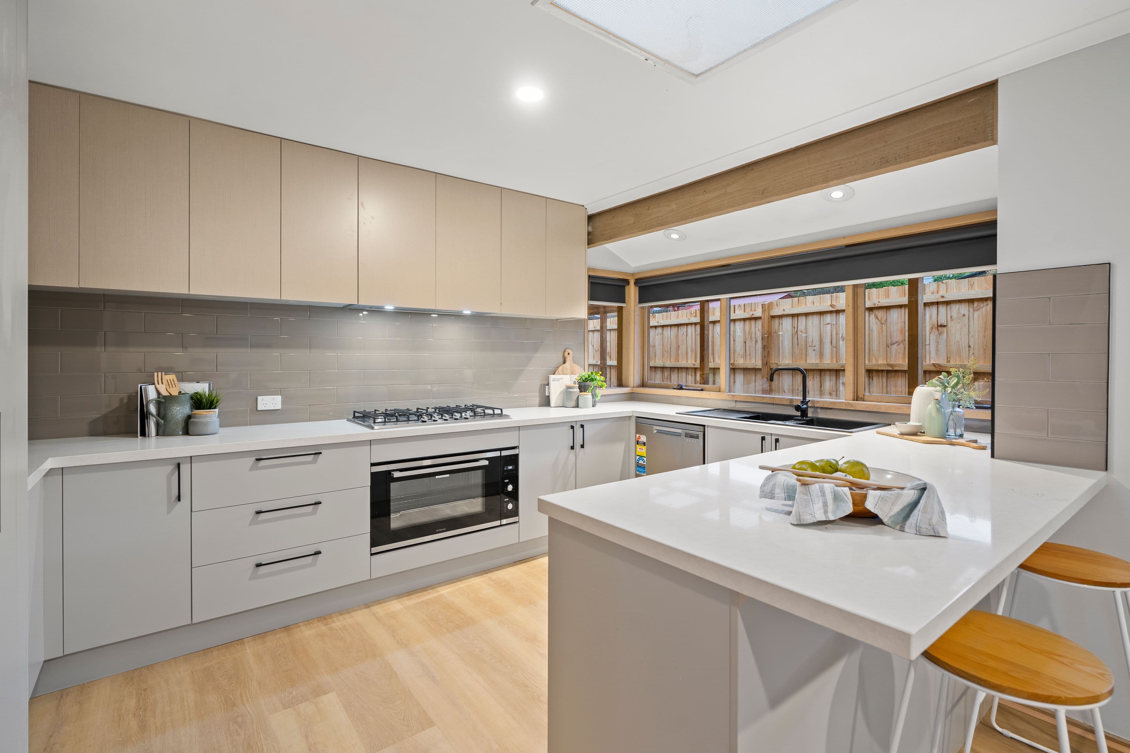 1 Leila Court, Endeavour Hills VIC 3802, Endeavour Hills - Thumbnail 2