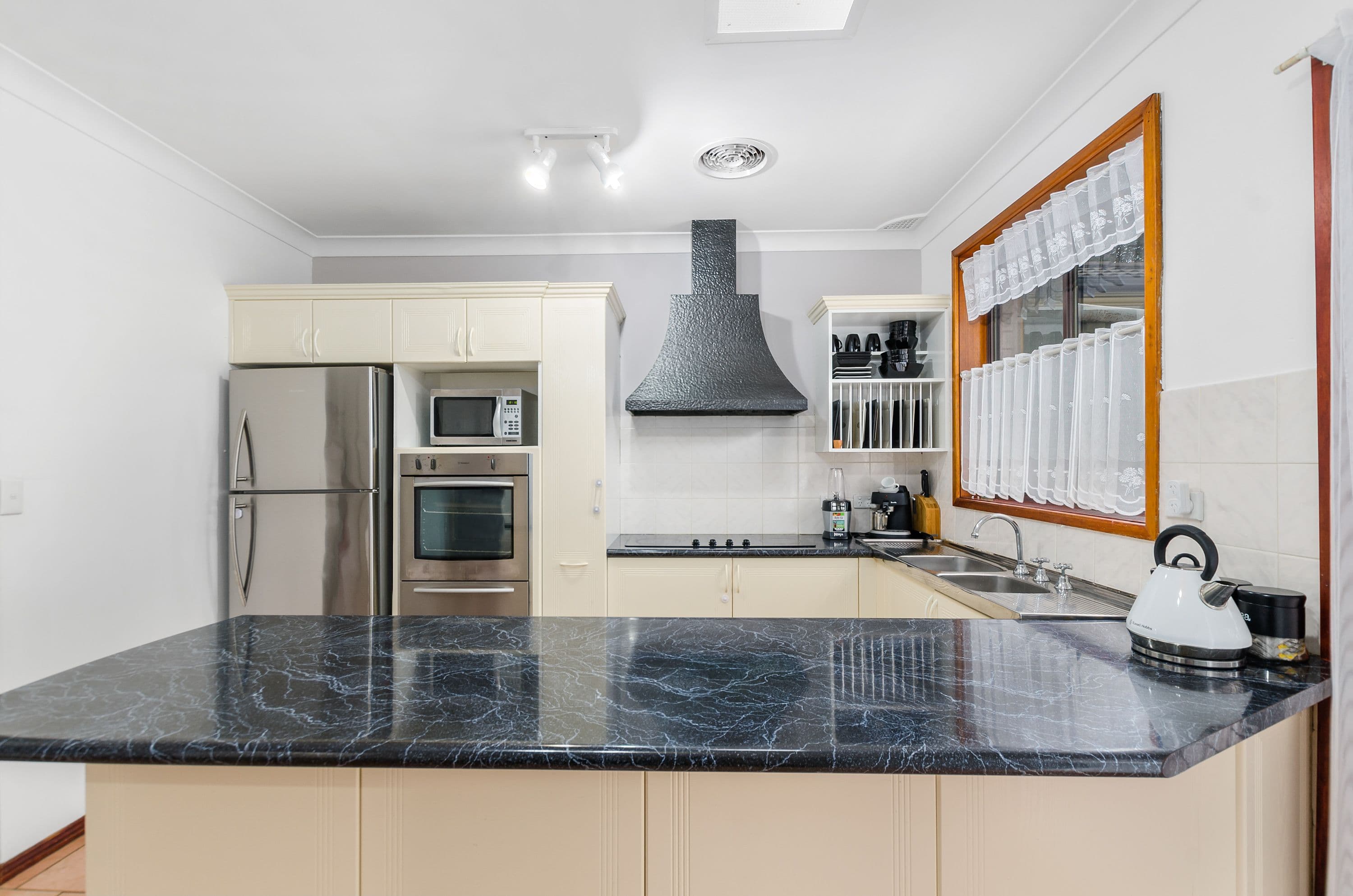 57 Edgeworth Avenue, Kanahooka - Thumbnail 4