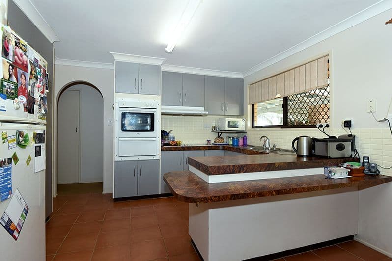 14 Clewley Crescent, Rangeville QLD 4350, Rangeville - Thumbnail 2