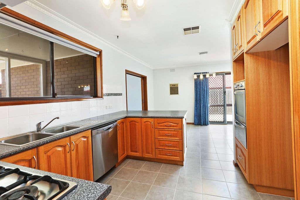 32 Karana Avenue, Grovedale VIC 3216, Grovedale - Thumbnail 3