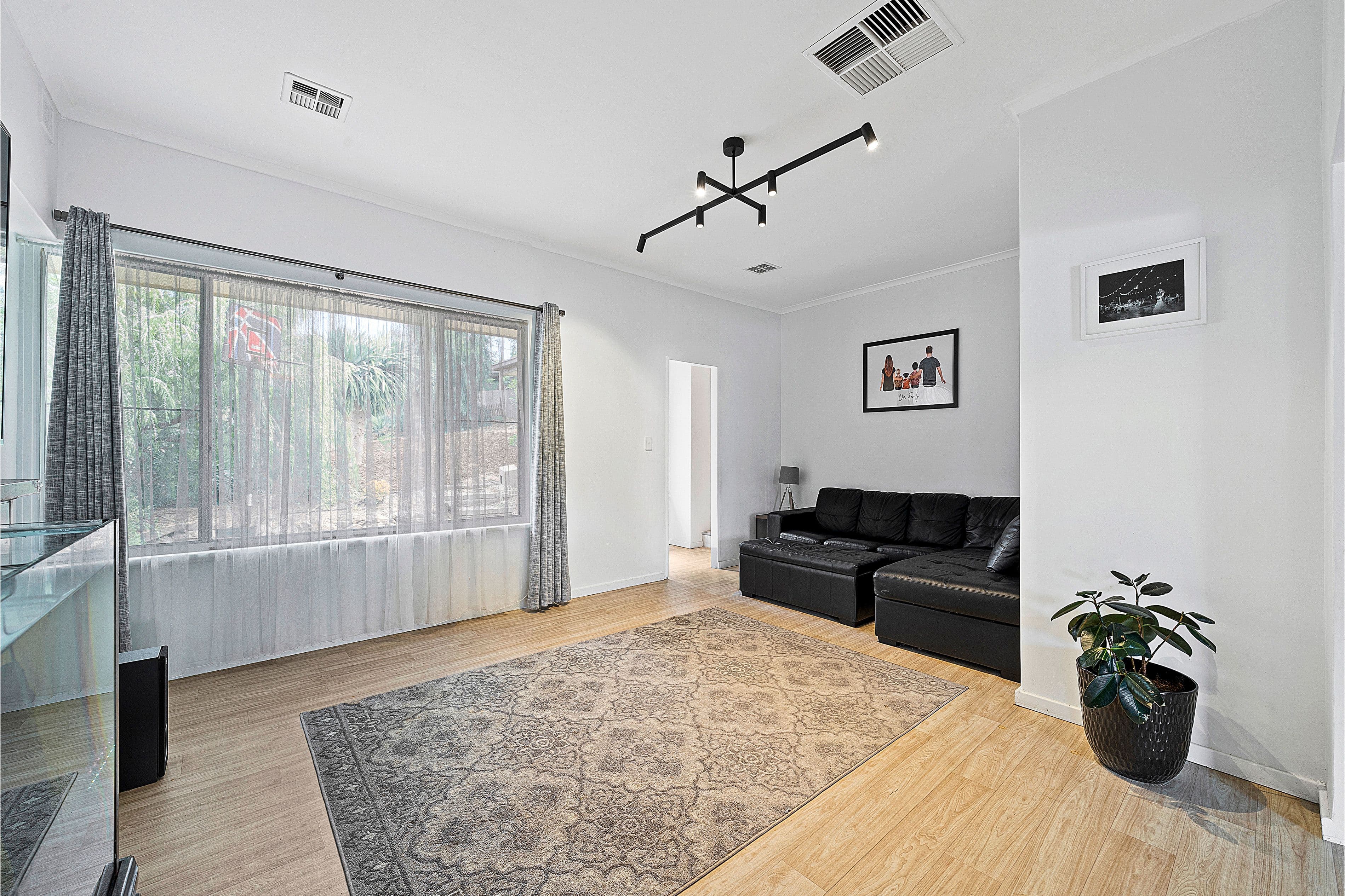 19 Haddington Street, Valley View SA 5093, Valley View - Thumbnail 4