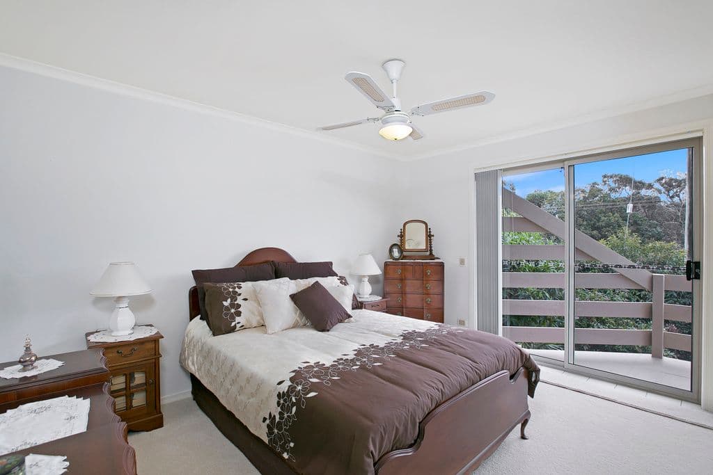 19 Robyn Street, SOUTHPORT QLD 4215, Southport - Thumbnail 4